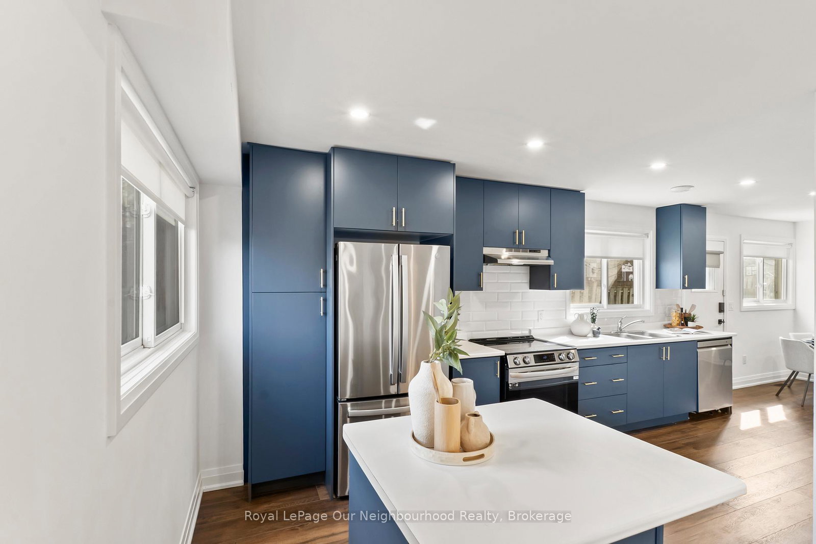 571-berwick-crescent-oshawa-ontario-e13037224