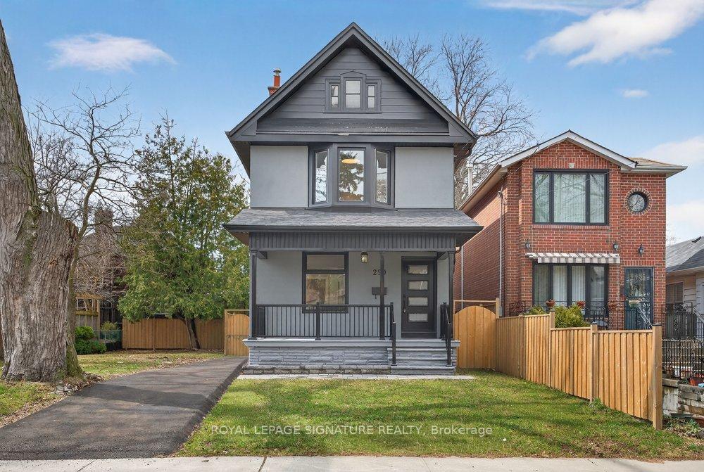 290-chisholm-avenue-east-york-ontario-e13037322