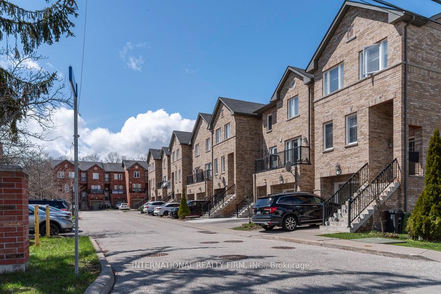 28-camps-lane-scarborough-ontario-e13038830