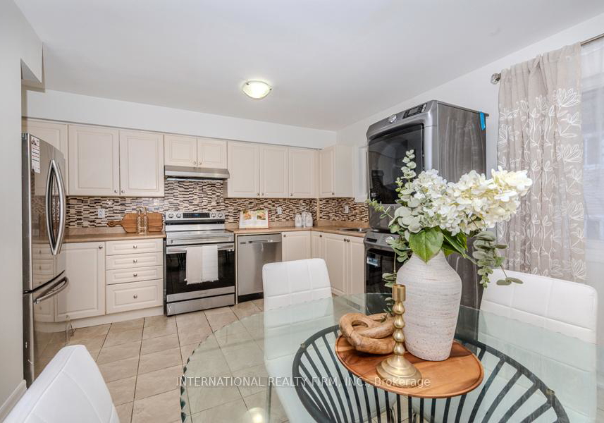 28-camps-lane-scarborough-ontario-e13038830