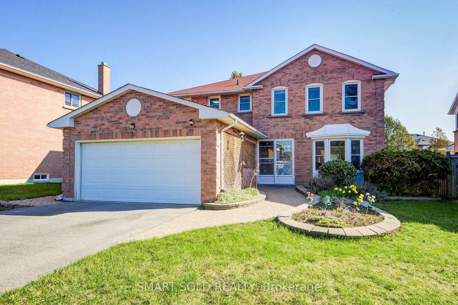 33-love-crescent-ajax-ontario-e13038934
