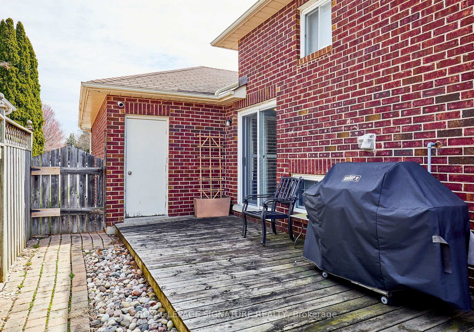 18-boychyn-drive-whitby-ontario-e13039424