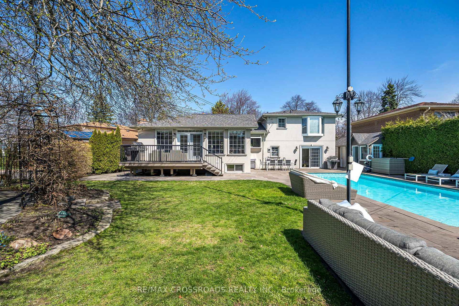 3-wythenshawe-wood-scarborough-ontario-e13039732