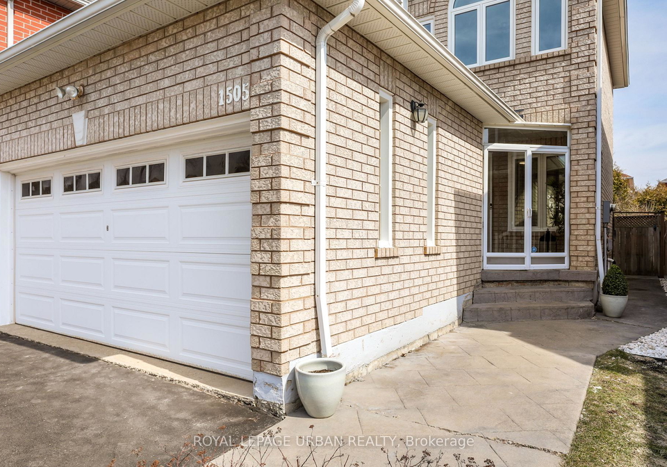 1505-garland-crescent-pickering-ontario-e13039780