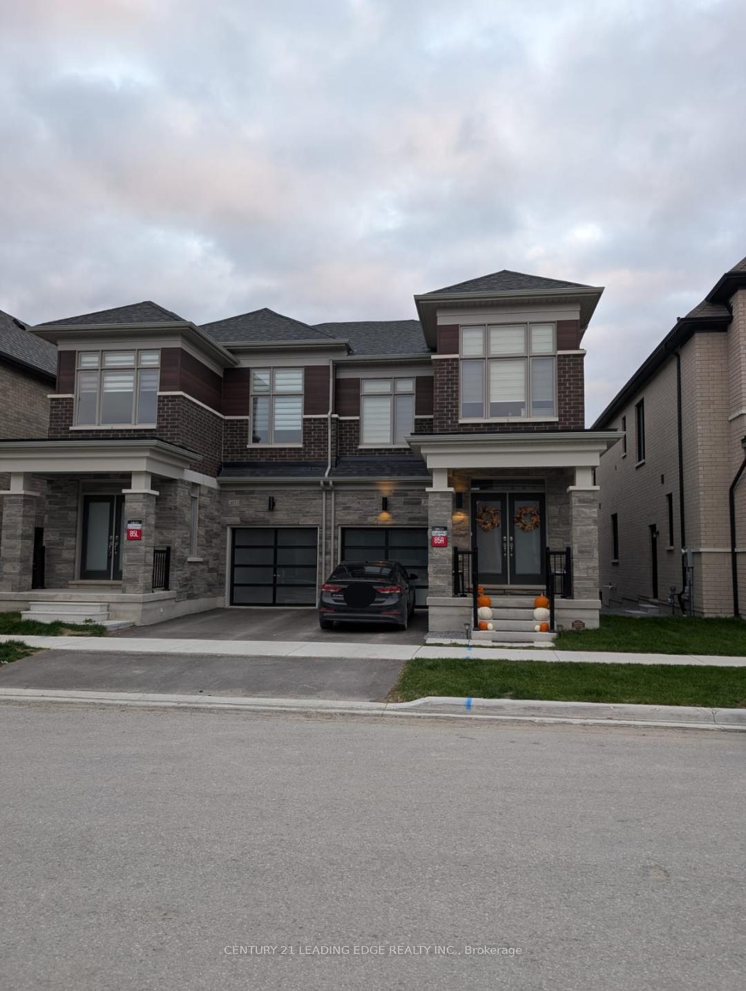 1031-pisces-trail-pickering-ontario-e13040004