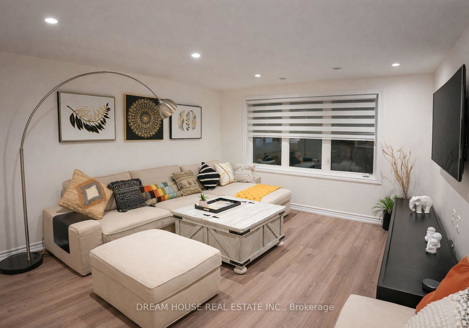 2500-hill-rise-court-oshawa-ontario-e13040378