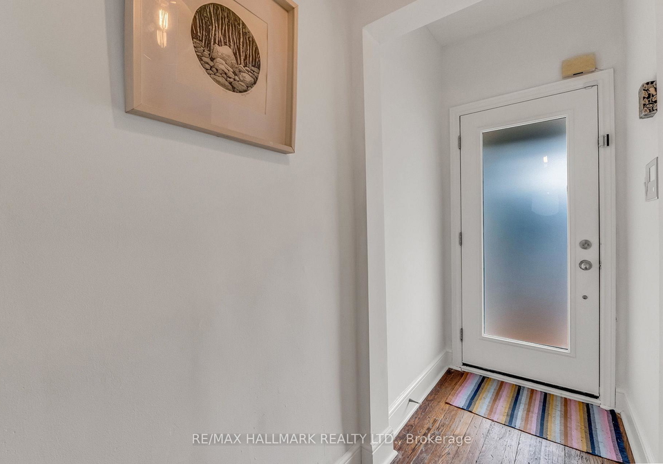 387-woodbine-avenue-toronto-ontario-e13040436