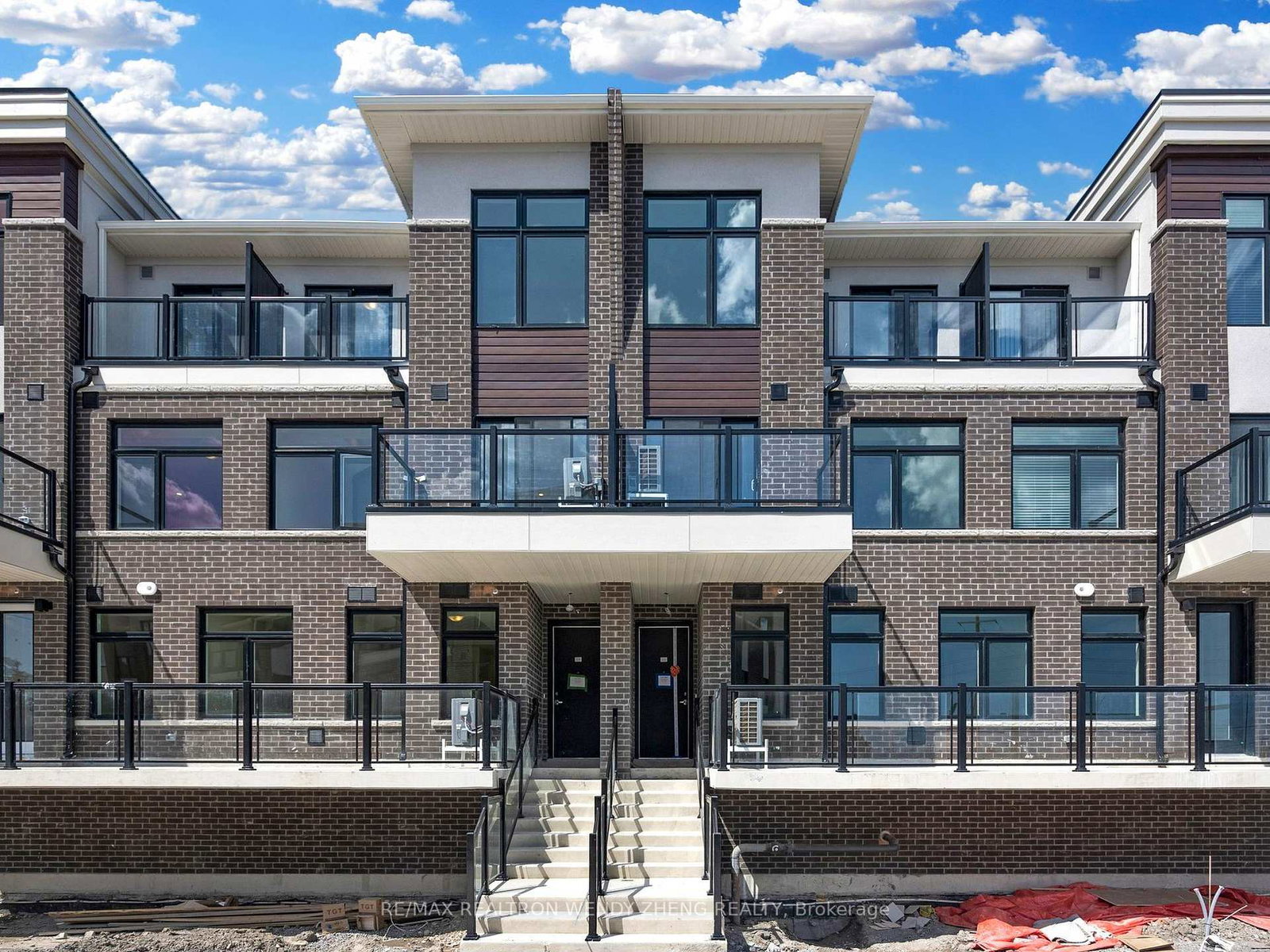 755-omega-drive-pickering-ontario-e13040730