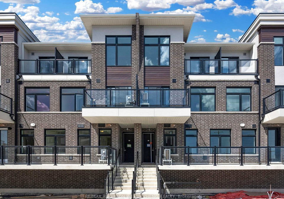 755-omega-drive-pickering-ontario-e13040730