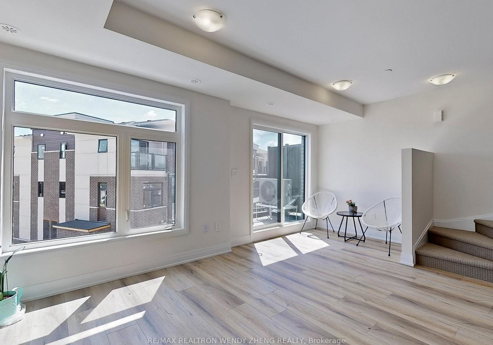 755-omega-drive-pickering-ontario-e13040730