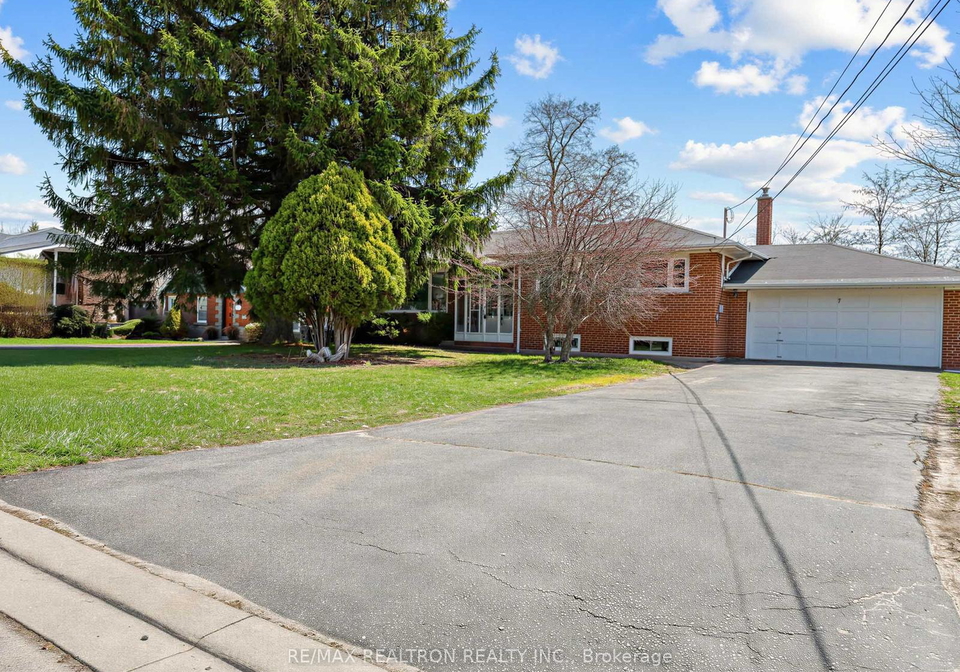 7-white-avenue-scarborough-ontario-e13041388