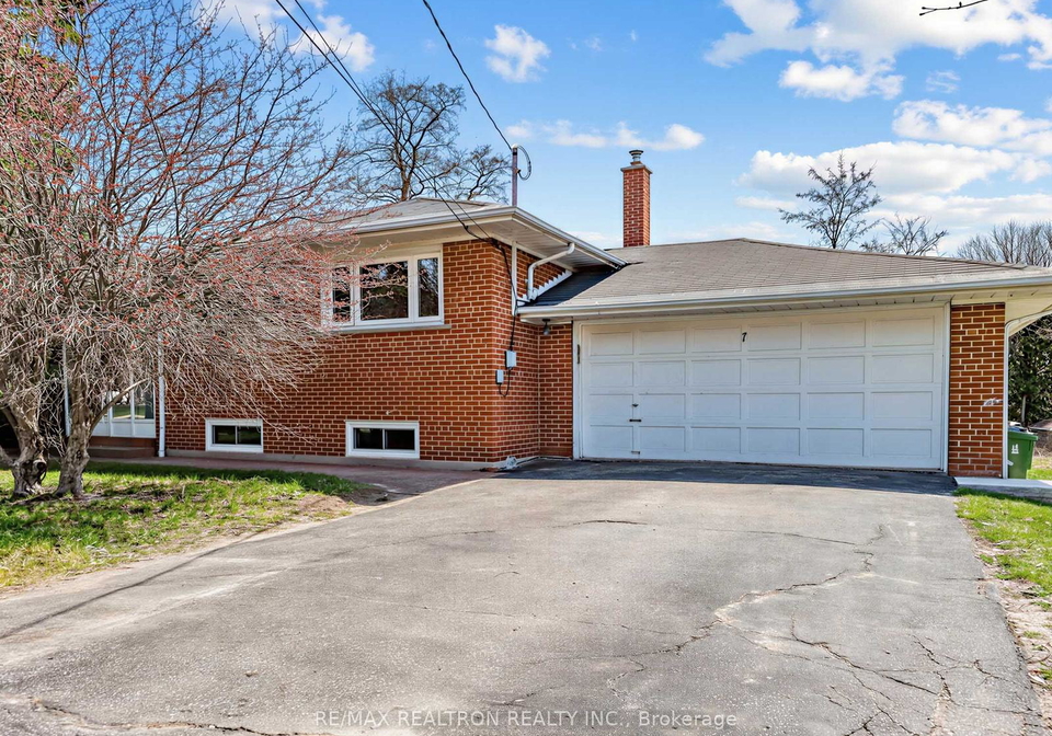 7-white-avenue-scarborough-ontario-e13041388