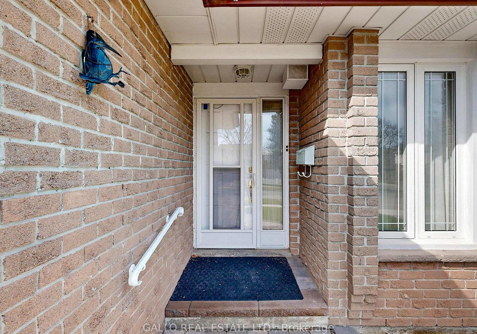 155-goldhawk-trail-scarborough-ontario-e13041494