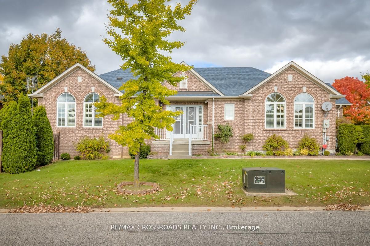 26-lurosa-crescent-whitby-ontario-e13041786