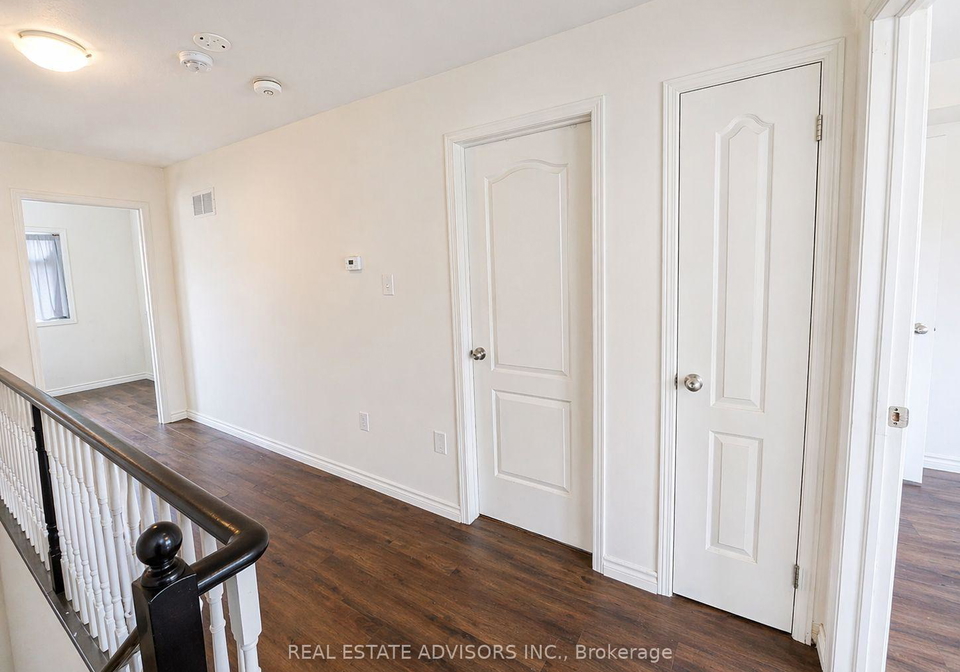 2696-deputy-minister-path-oshawa-ontario-e13041856