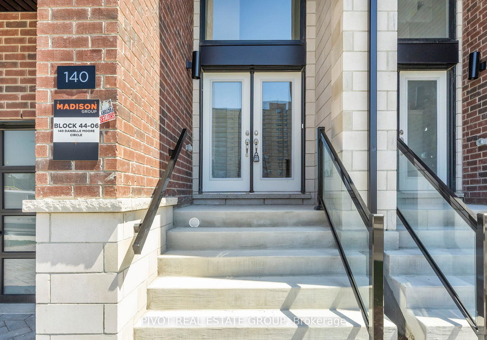 140-danielle-moore-circle-scarborough-ontario-e13042098
