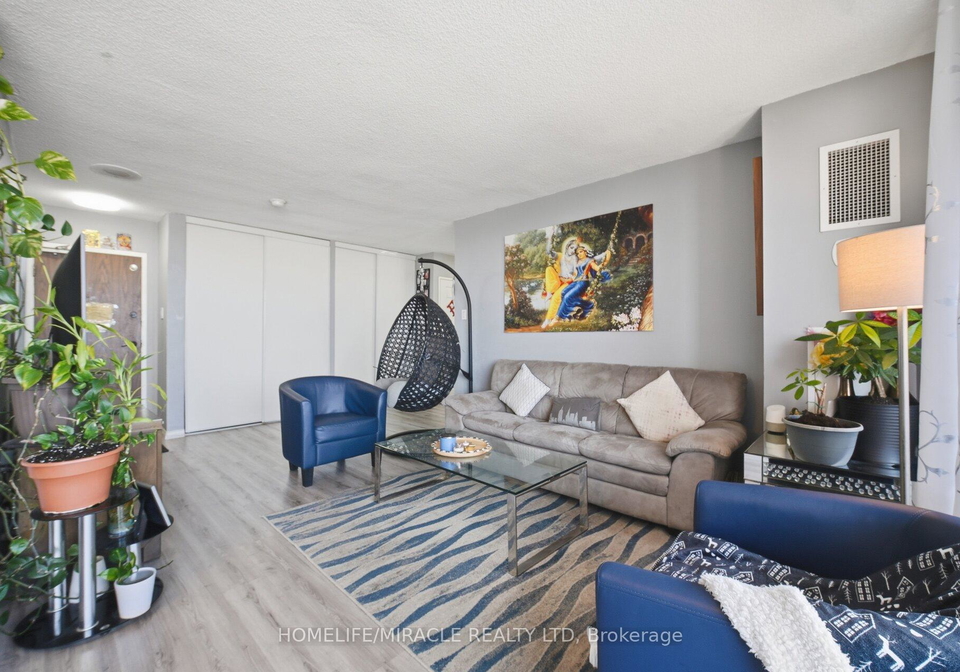 301-prudential-drive-scarborough-ontario-e13042376