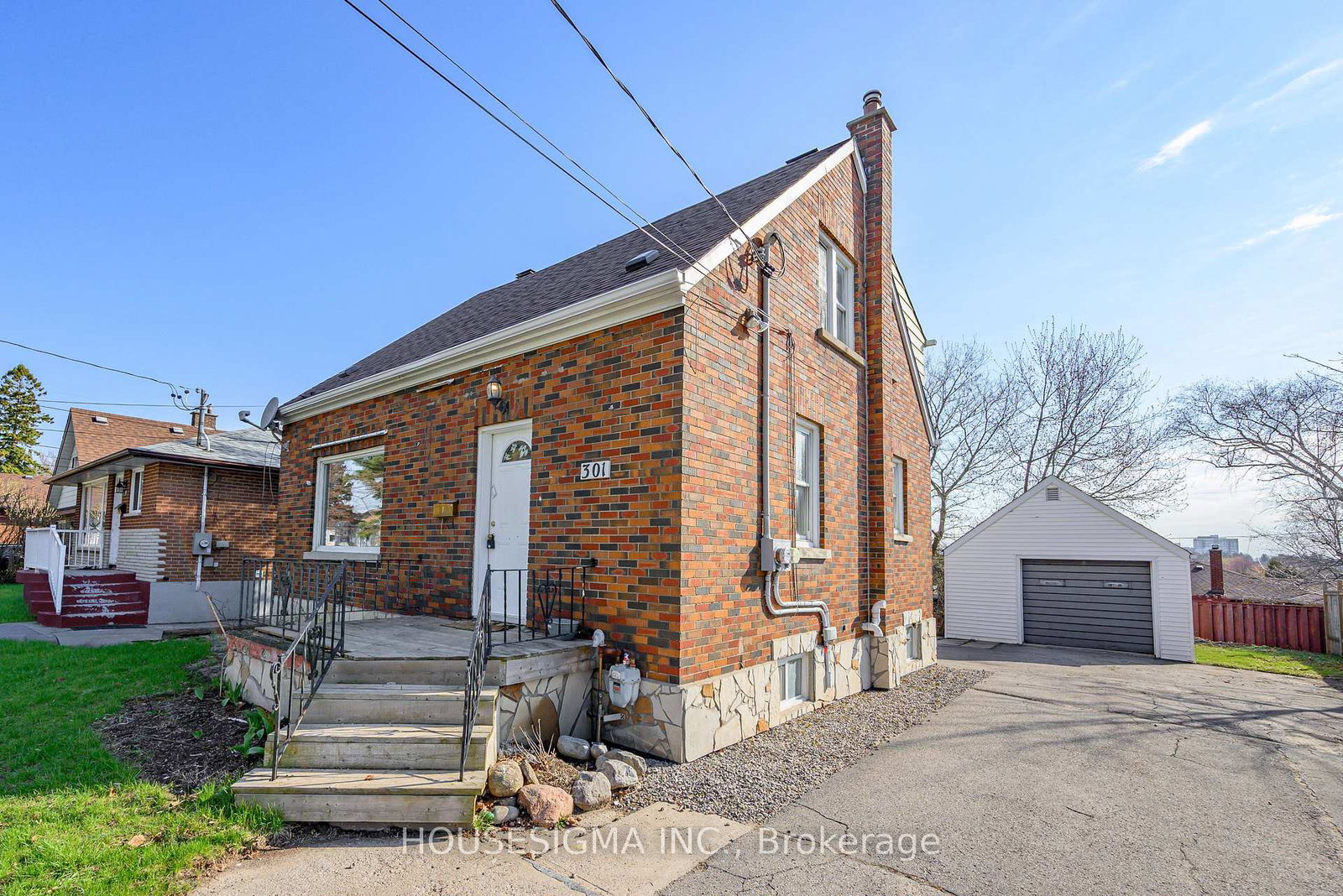 301-gibbons-street-oshawa-ontario-e13042908
