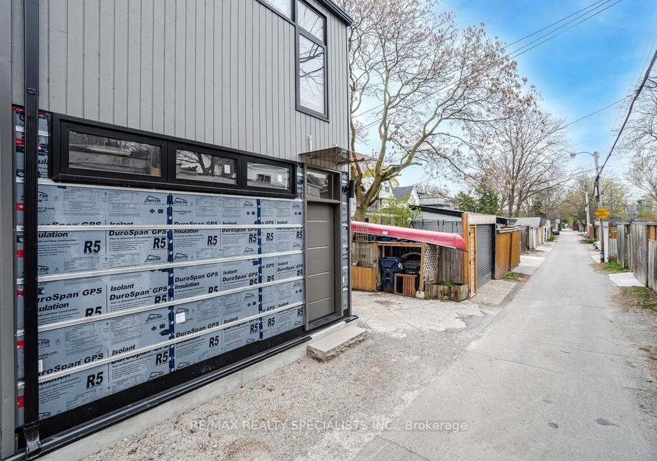 238-pape-avenue-toronto-ontario-e13042960