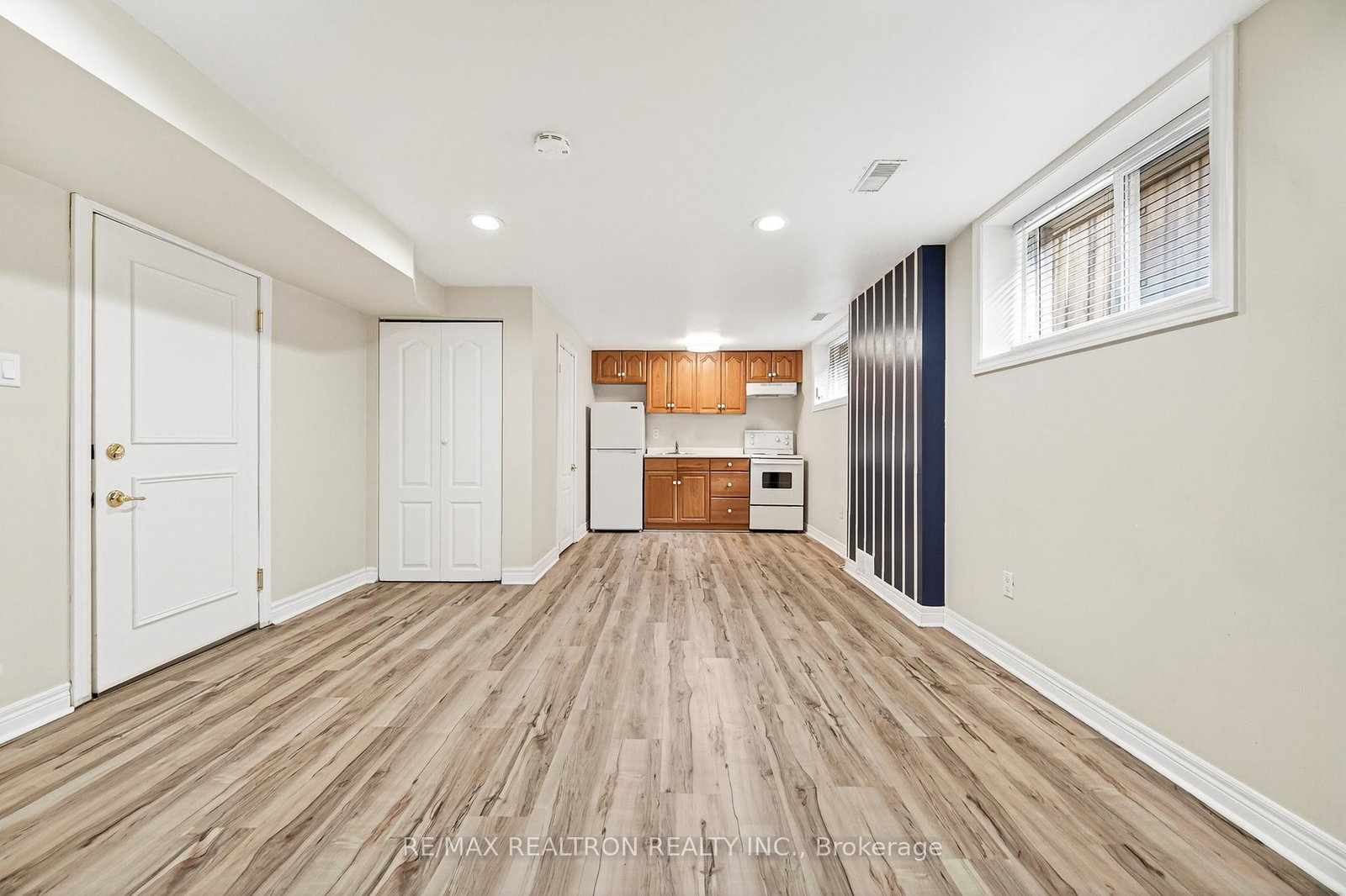 454-donlands-avenue-east-york-ontario-e13043228