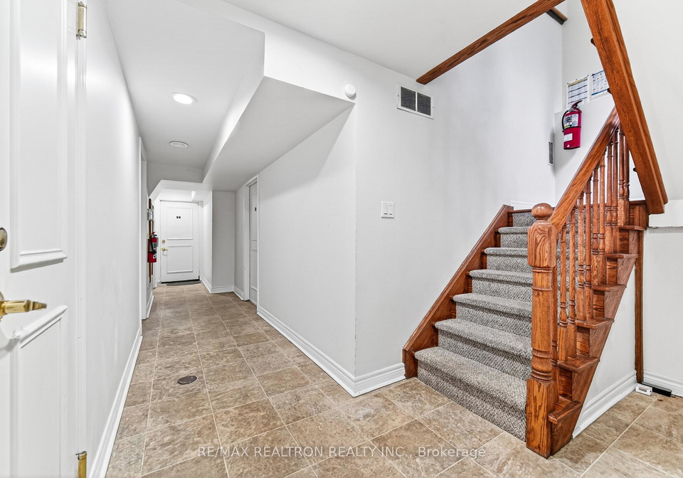 454-donlands-avenue-east-york-ontario-e13043228