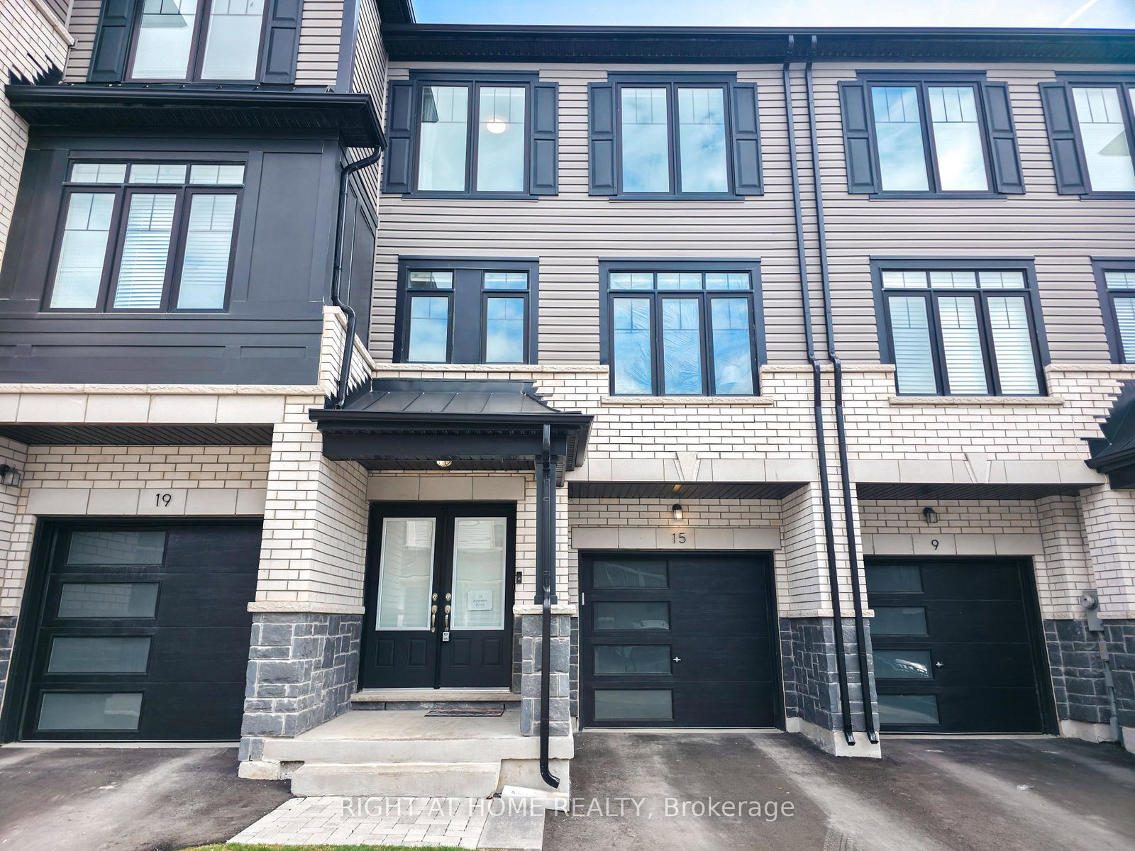 15-ambereen-place-clarington-ontario-e13043306