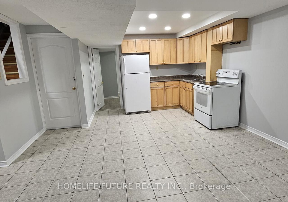 49-raponi-circle-scarborough-ontario-e13044506