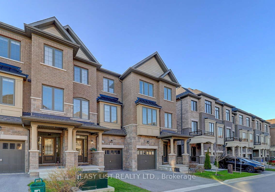 38-hallmark-way-whitby-ontario-e13044584