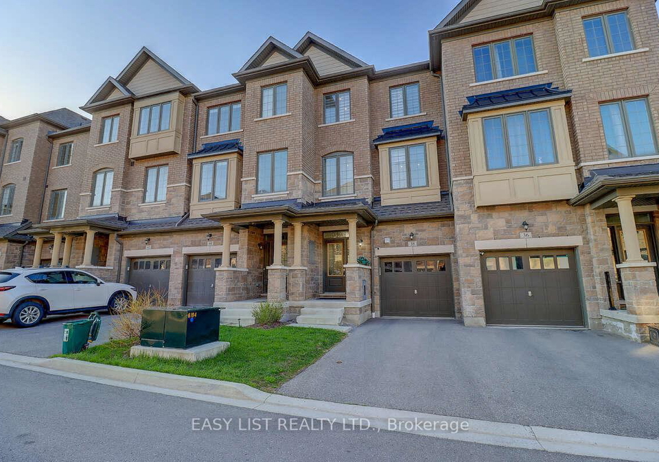 38-hallmark-way-whitby-ontario-e13044584