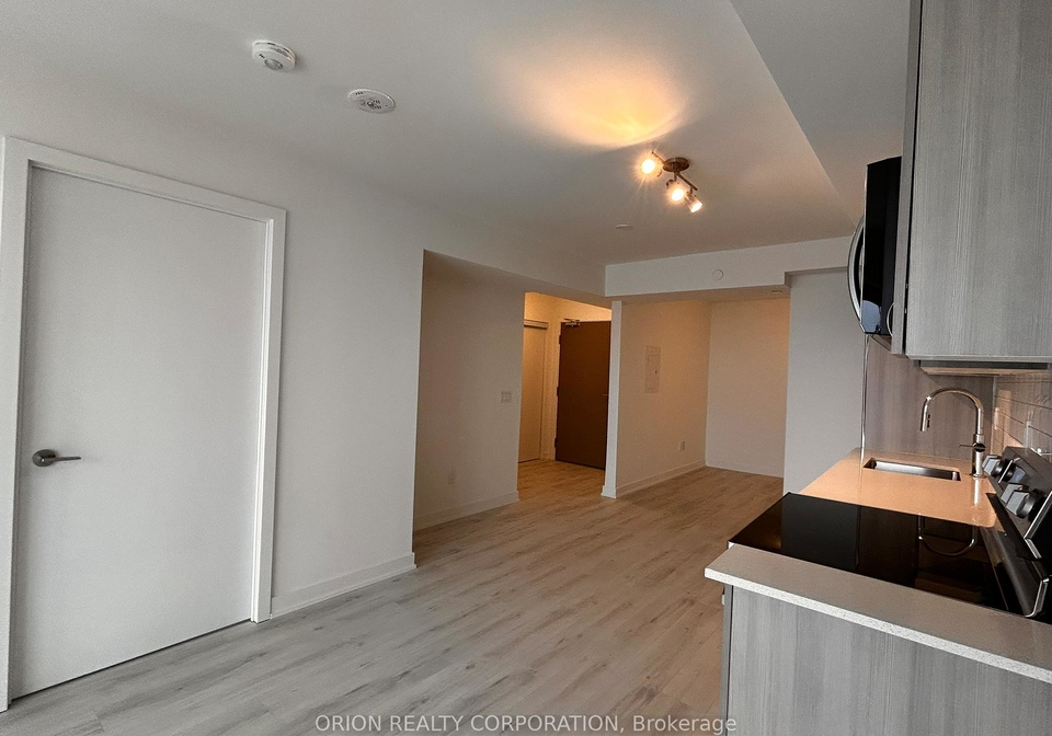 1010-sandy-beach-road-pickering-ontario-e13045112
