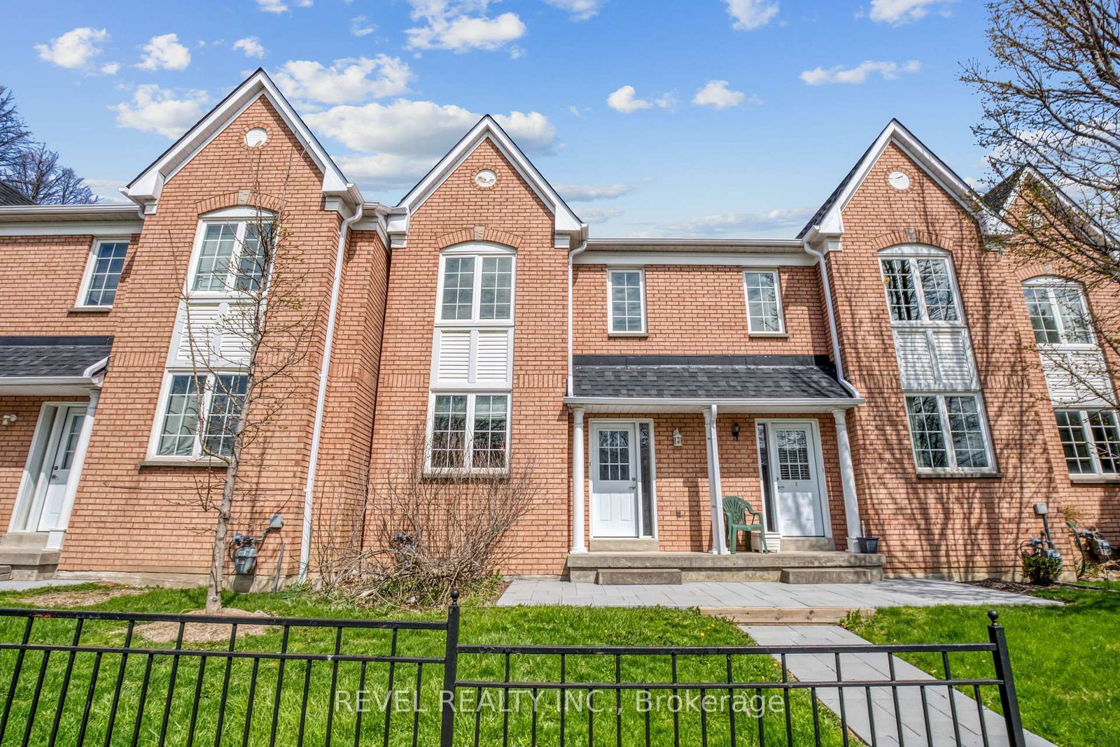 10-bassett-boulevard-whitby-ontario-e13045578