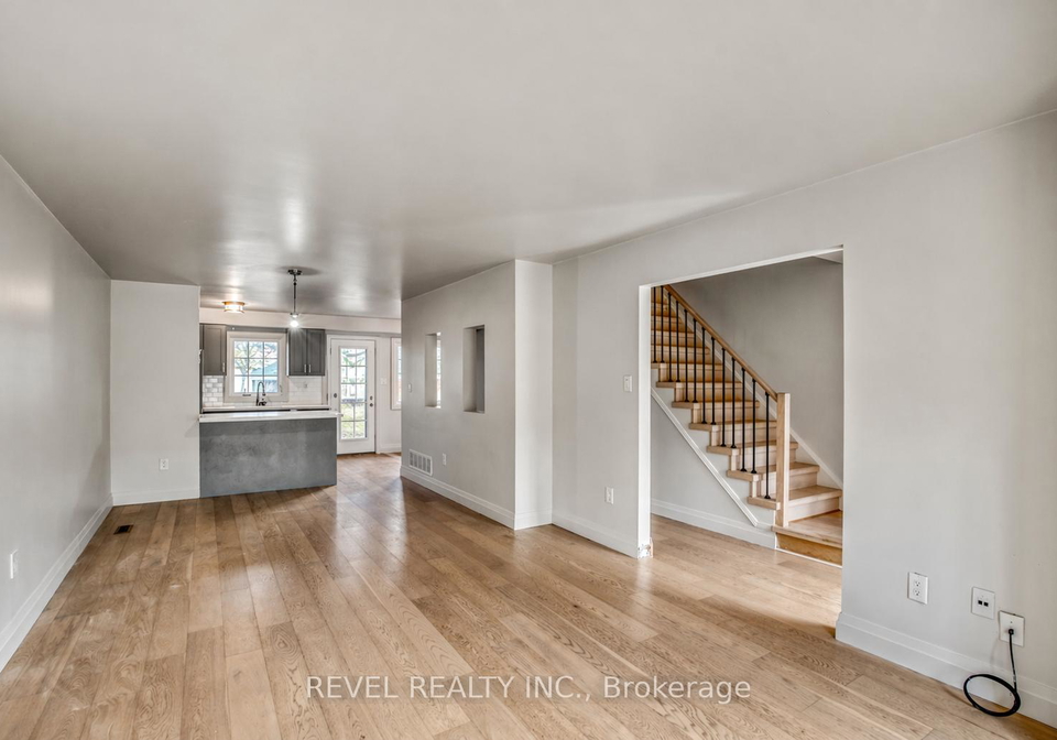 10-bassett-boulevard-whitby-ontario-e13045578