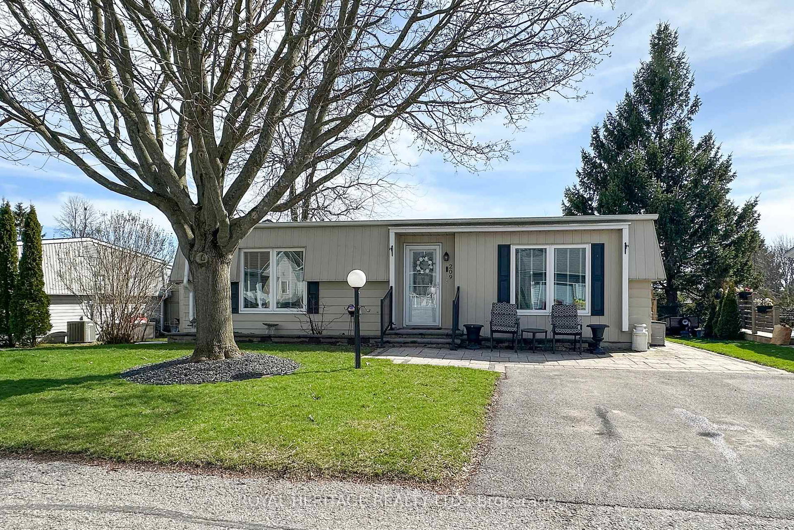 209-wilmot-trail-clarington-ontario-e13046566