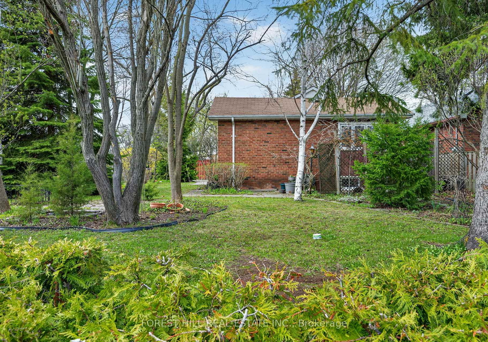 1-claudius-gate-scarborough-ontario-e13046586