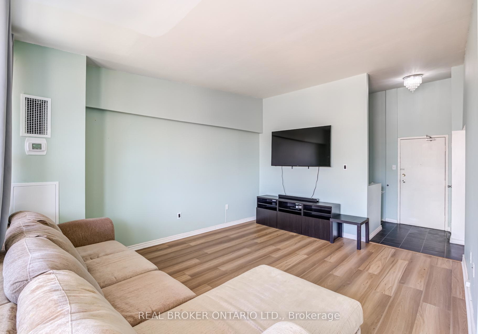 4060-lawrence-avenue-e-scarborough-ontario-e13046590