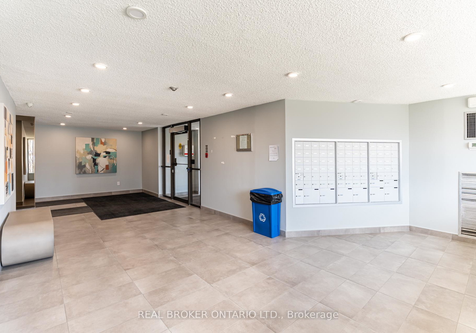 4060-lawrence-avenue-e-scarborough-ontario-e13046590