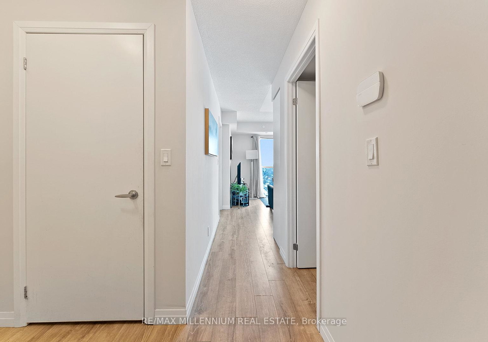 2150-lawrence-avenue-e-scarborough-ontario-e13048410