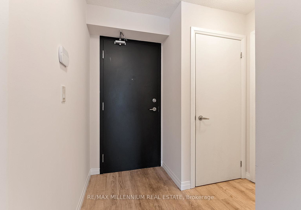 2150-lawrence-avenue-e-scarborough-ontario-e13048410