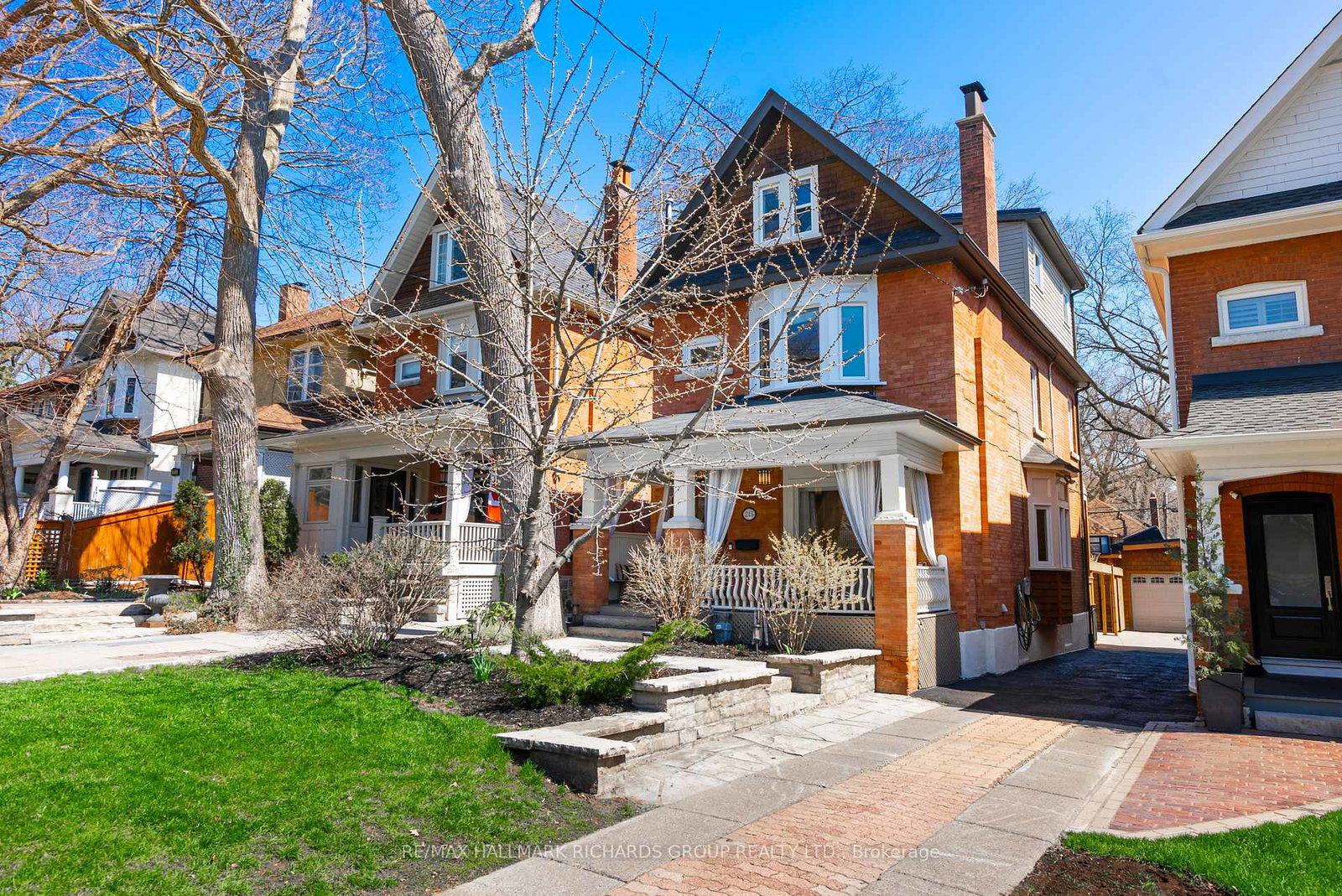 215-wineva-avenue-toronto-ontario-e13049394