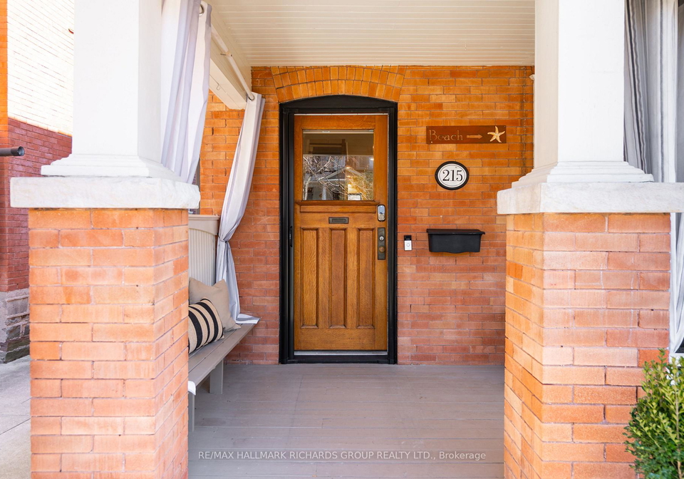 215-wineva-avenue-toronto-ontario-e13049394