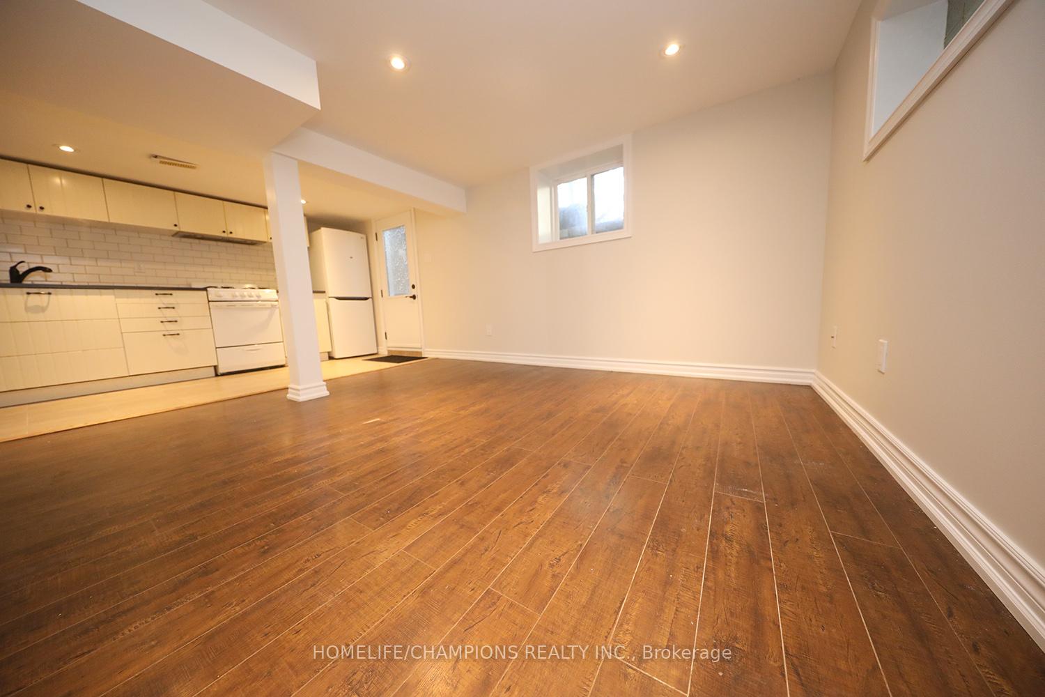 1444-dundas-street-e-toronto-ontario-e13049580