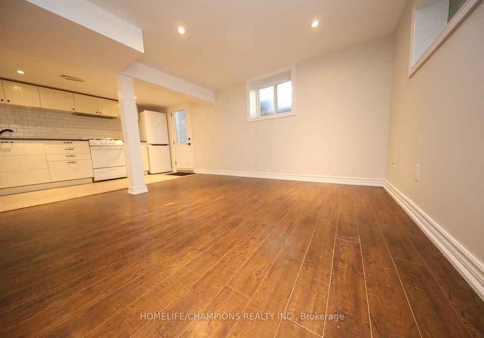 1444-dundas-street-e-toronto-ontario-e13049580