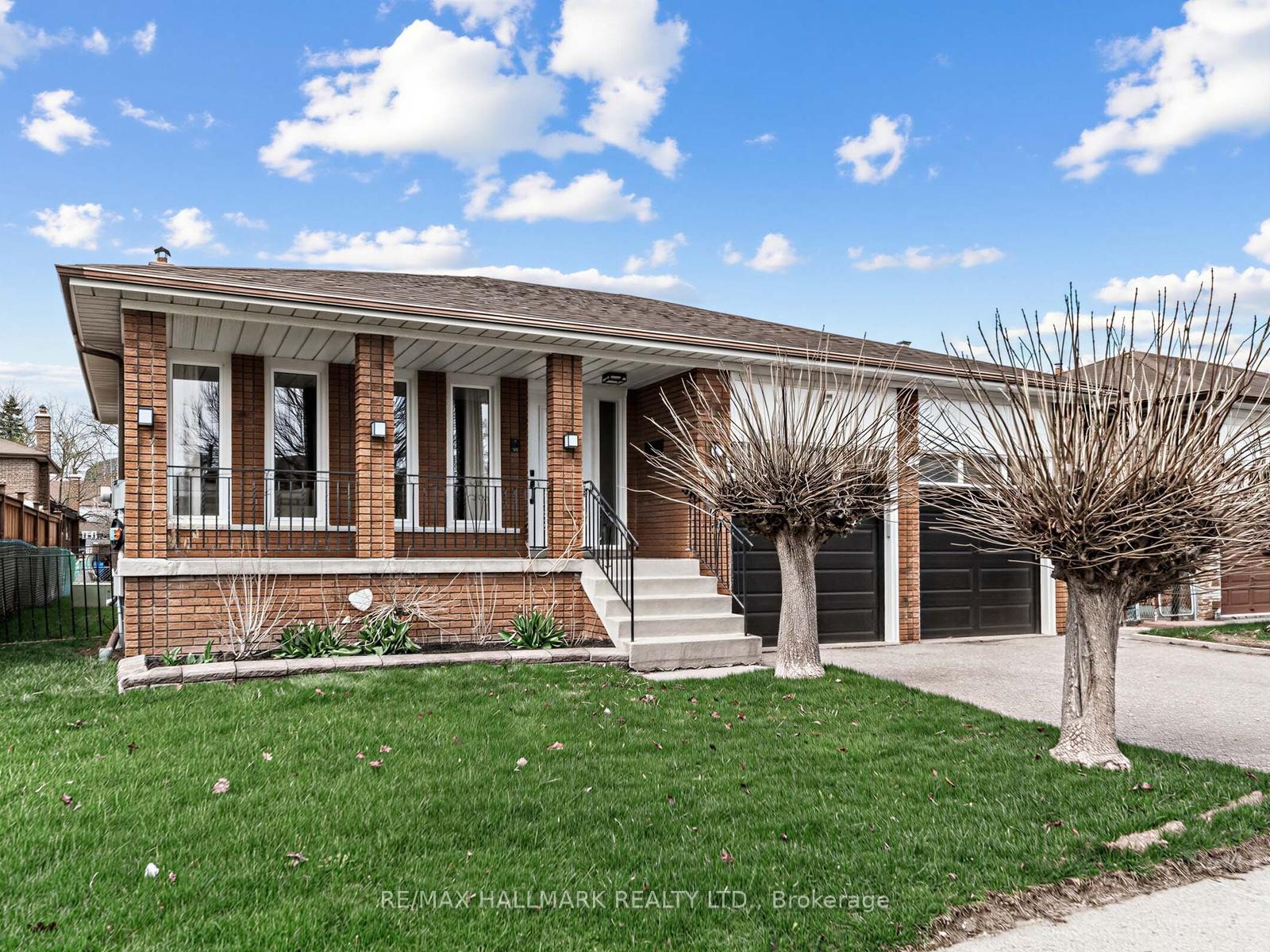 51-lambeth-square-scarborough-ontario-e13049812