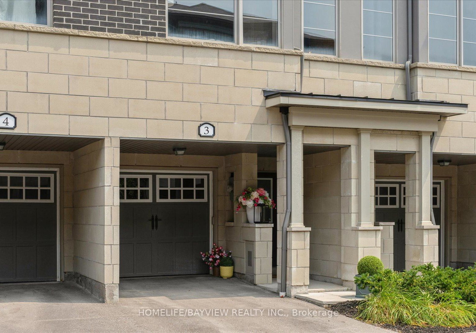 384-arctic-red-drive-oshawa-ontario-e13051214