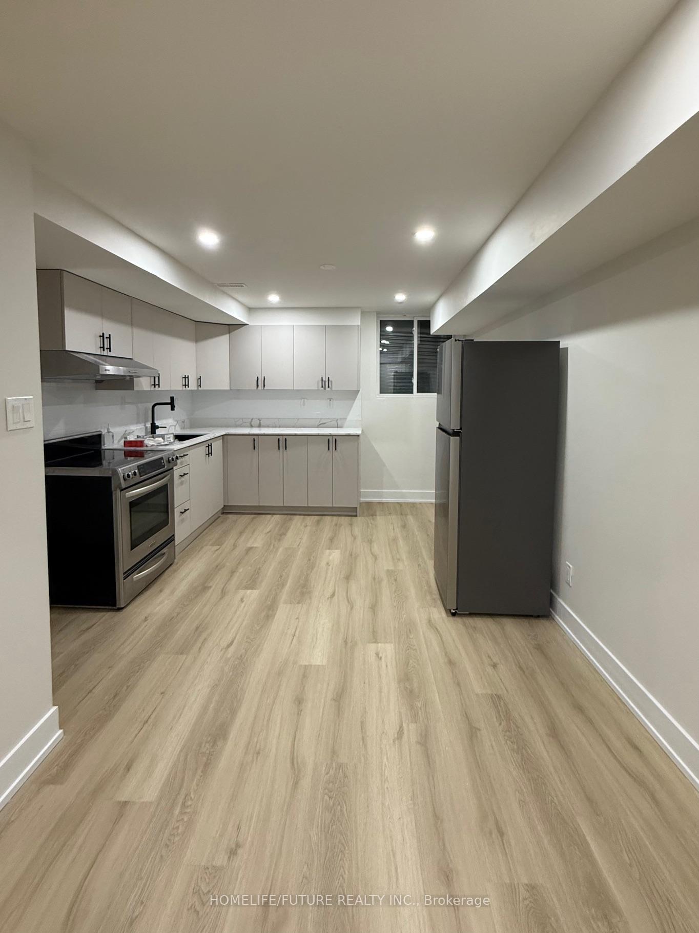 304-windfields-farm-drive-oshawa-ontario-e13051764