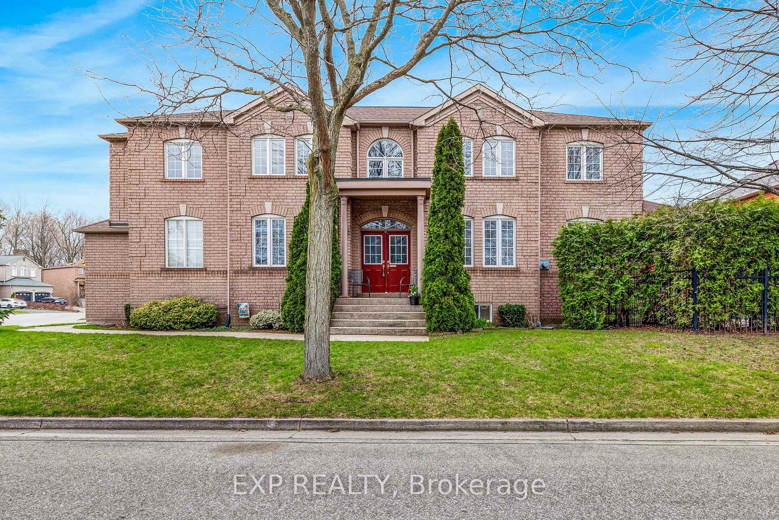 56-moreau-trail-scarborough-ontario-e13051900