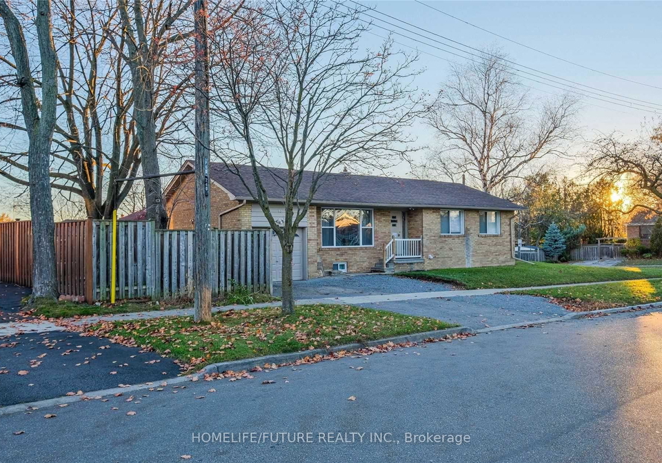 50-benlight-crescent-scarborough-ontario-e13051910
