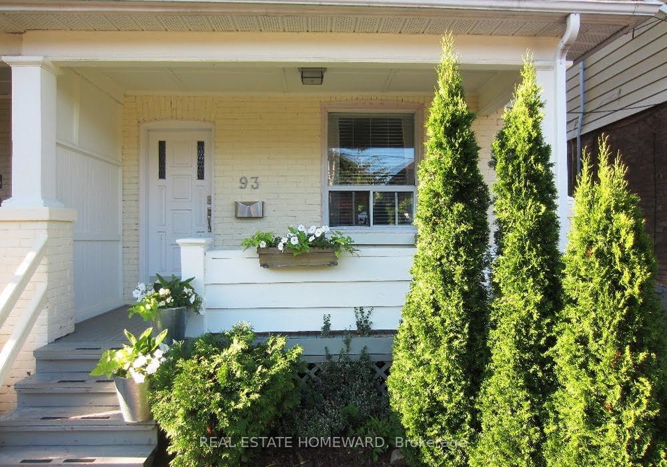 93-newmarket-avenue-toronto-ontario-e13052780