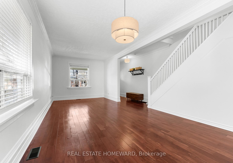 93-newmarket-avenue-toronto-ontario-e13052780