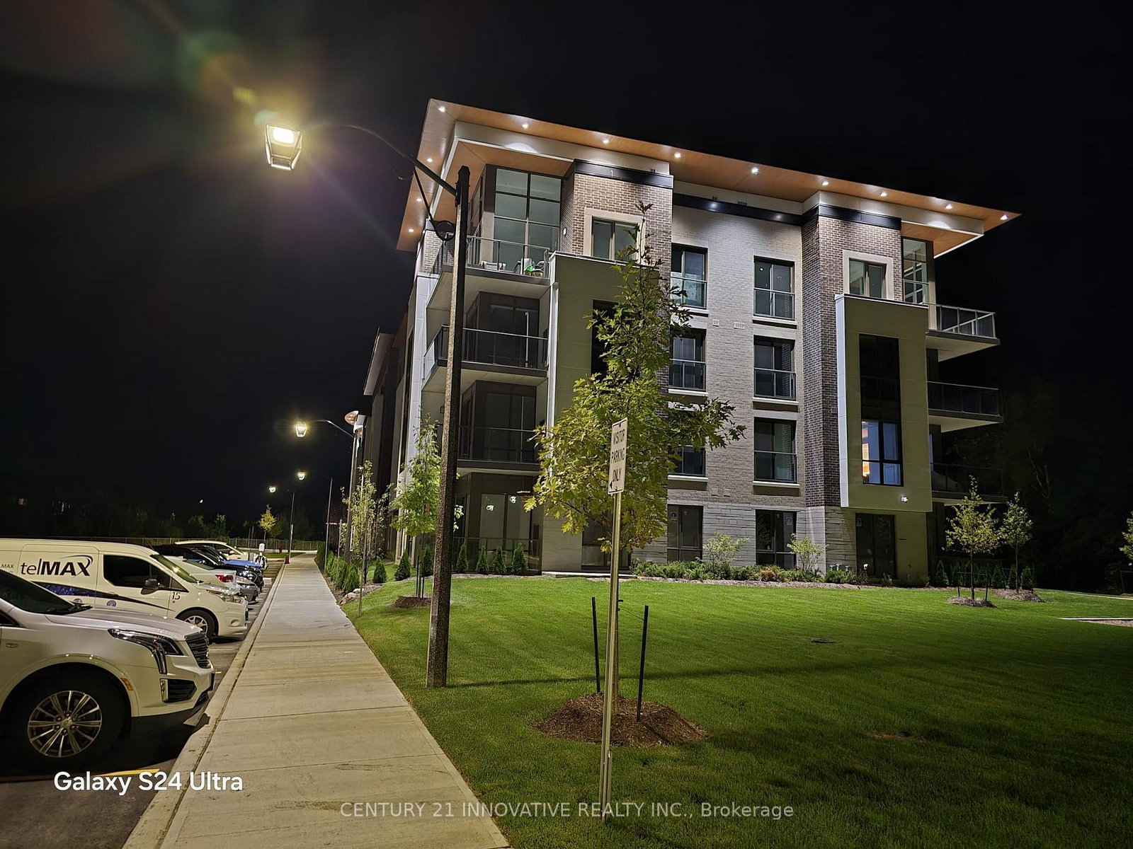 385-arctic-red-drive-oshawa-ontario-e13053350